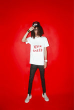 Load image into Gallery viewer, &quot;Never Give Up&quot; T-shirt
